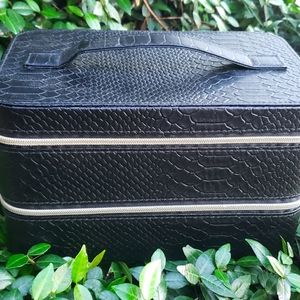 Lancome multi compartment train case